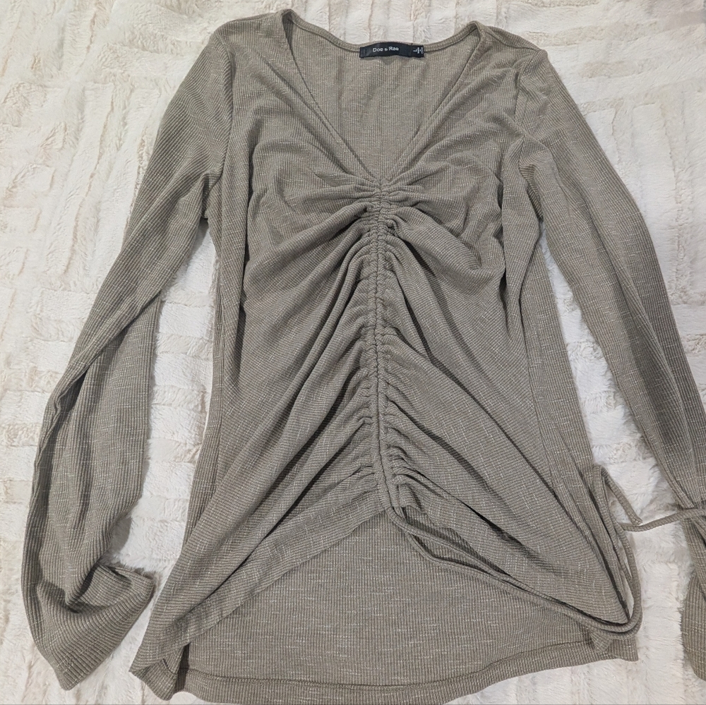 Chic Gathered Long Sleeve Top in Green